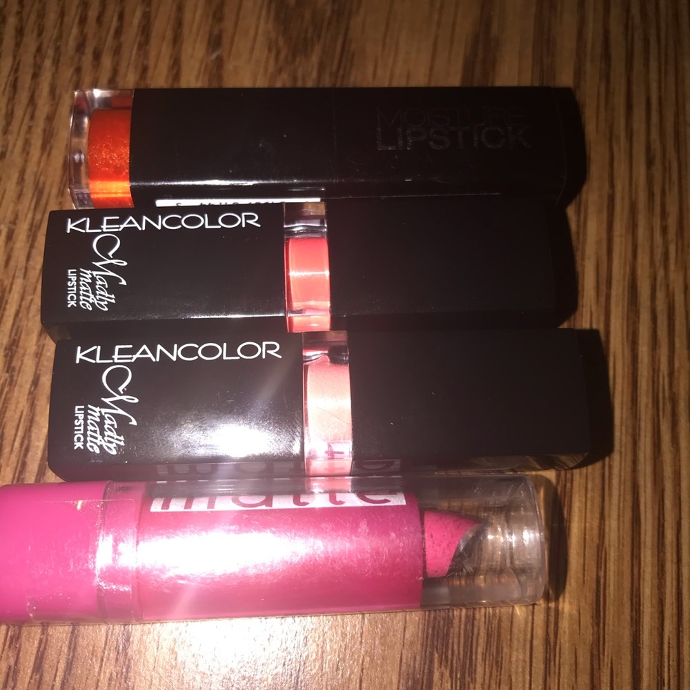 Matte lipstick